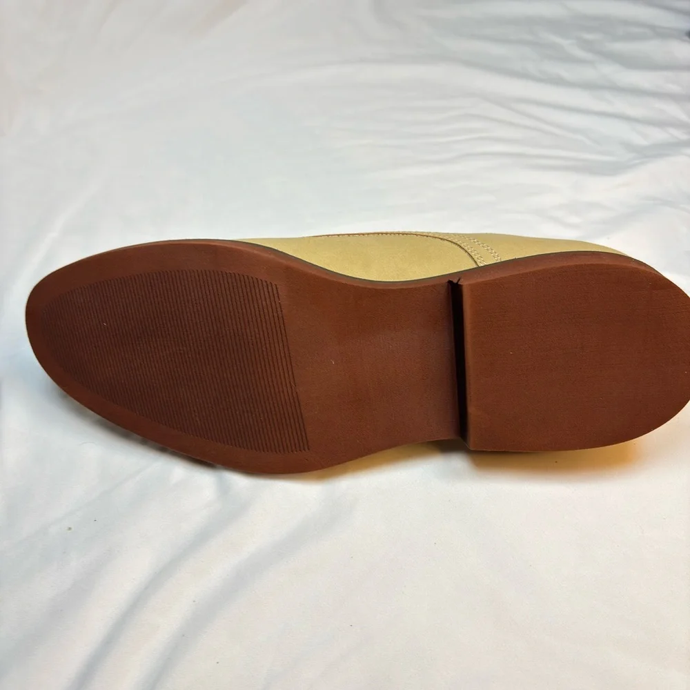Club Room “Benjamin”‎ Oxford Dress Shoes | Men’s 9M | Beige | Classic & Stylish